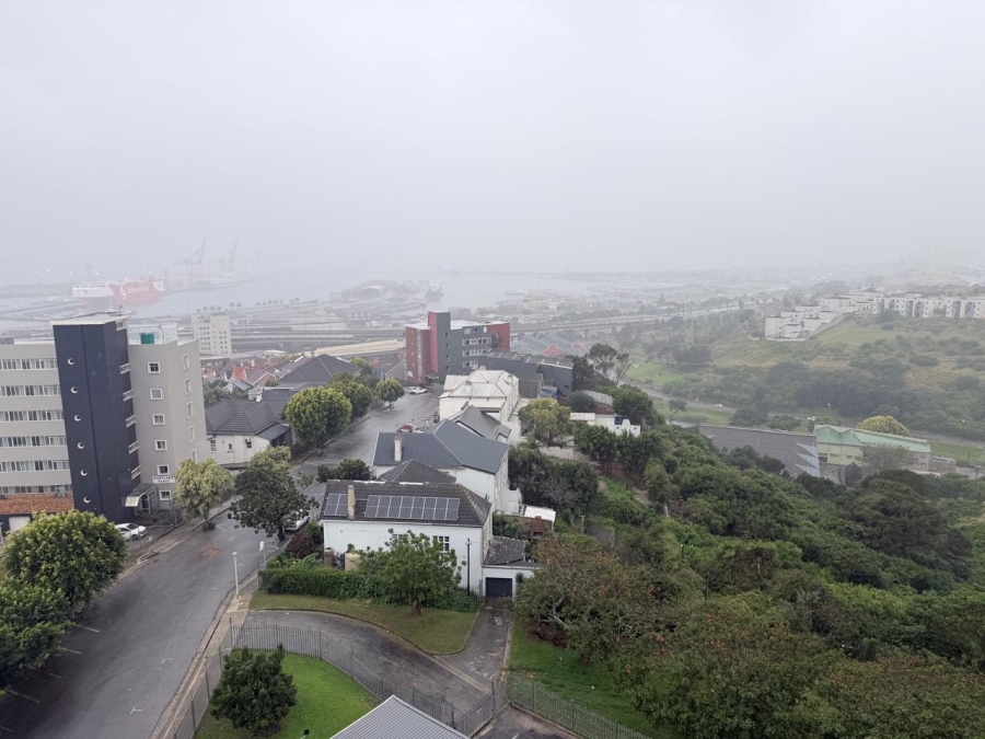 2 Bedroom Property for Sale in Port Elizabeth Central Eastern Cape